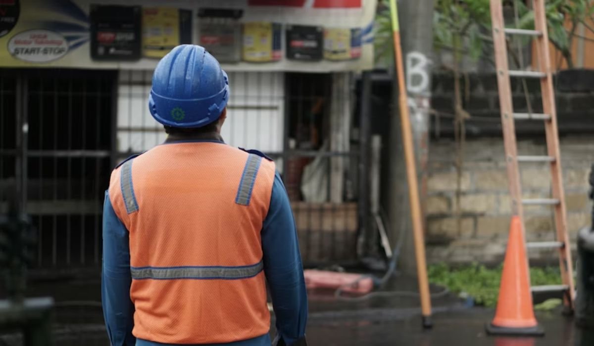 Outlier Claims with Supplemental Layers