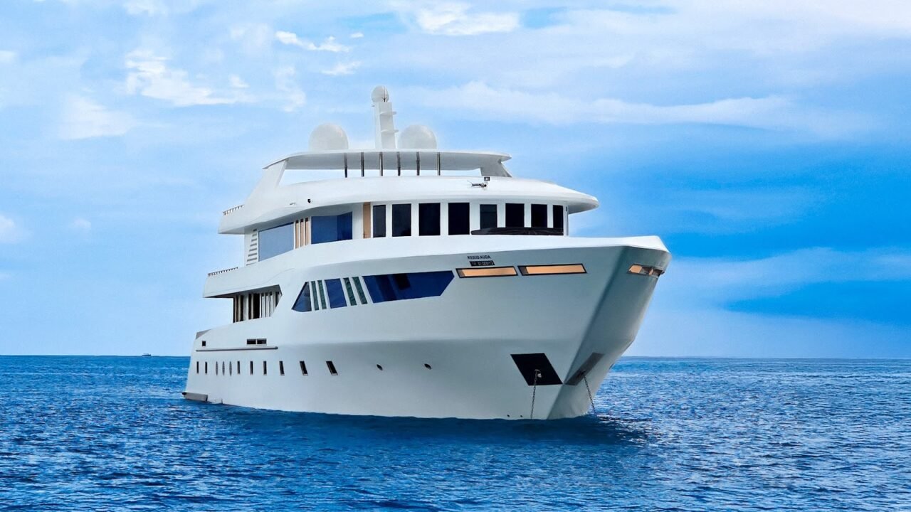 Best Liveaboard in Maldives: Discover Remote Atolls and World-Class Diving